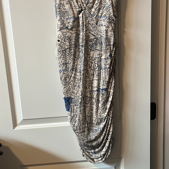 Los Angeles city lines dress! - Picture 2 of 3